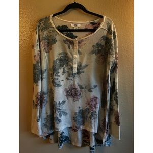 Floral, oversized long sleeve. Flowy and so cozy!